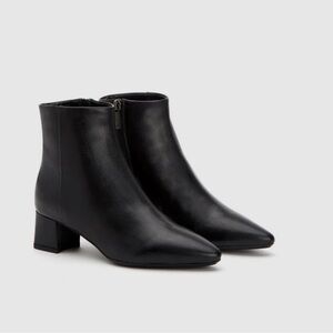 Aquatalia Elegant Black Leather Ankle Boots